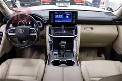 تۆیۆتا لاند کروزەر